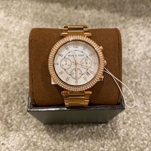Rose Gold Micheal Kors watch. Like new